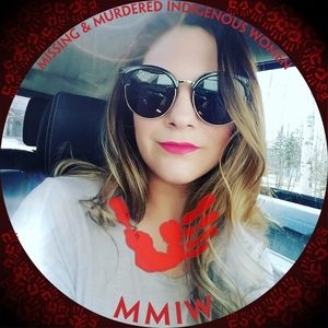 Meet your Posher, Alicia